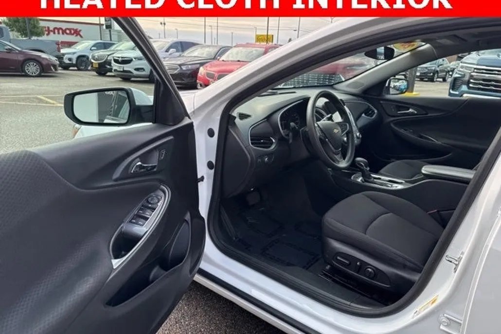 2023 Chevrolet Malibu 1LT photo 1