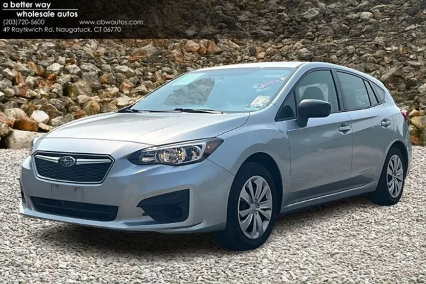 2017 Subaru Impreza 2.0i photo 1