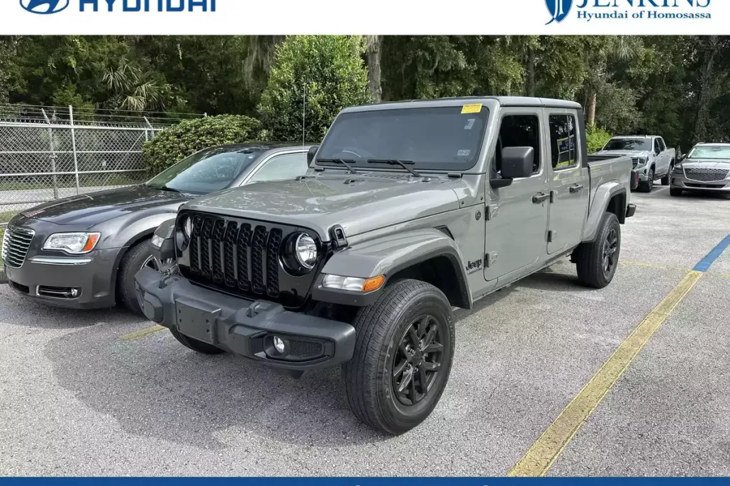 2022 Jeep Gladiator Altitude photo 1