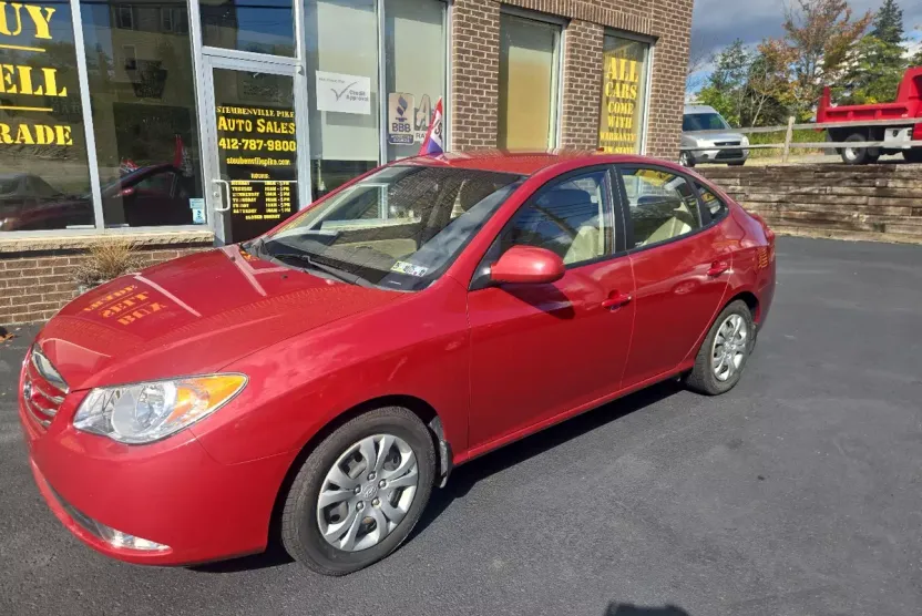 2010 Hyundai Elantra SE photo 1