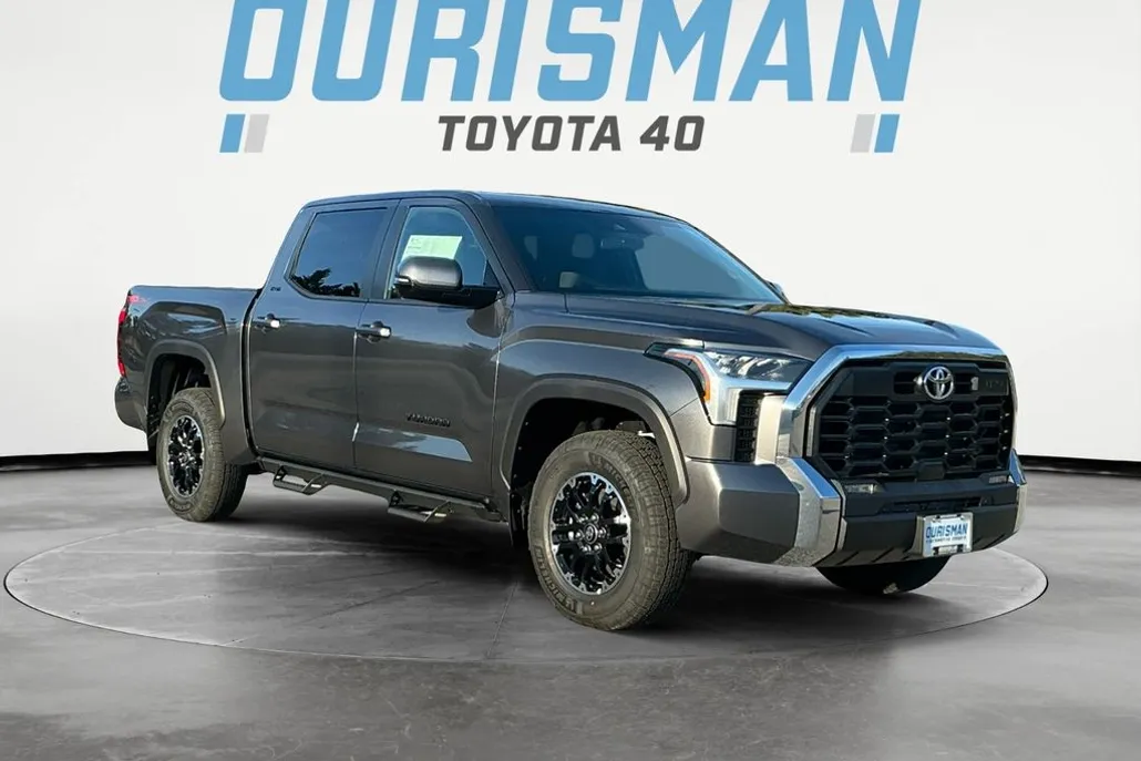 2025 Toyota Tundra SR5 photo 1