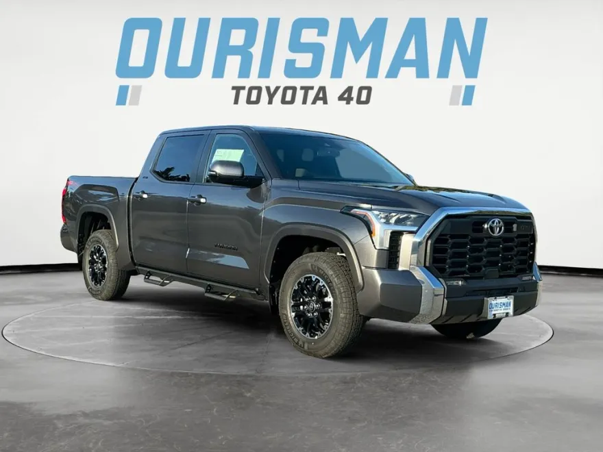 2025 Toyota Tundra SR5 photo 1