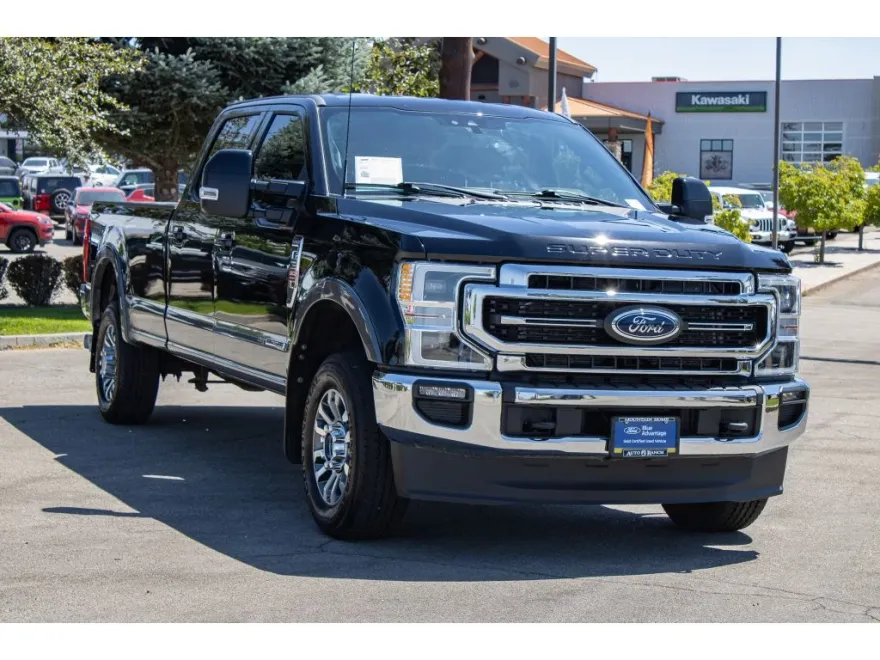 2022 Ford F-350 Lariat photo 1