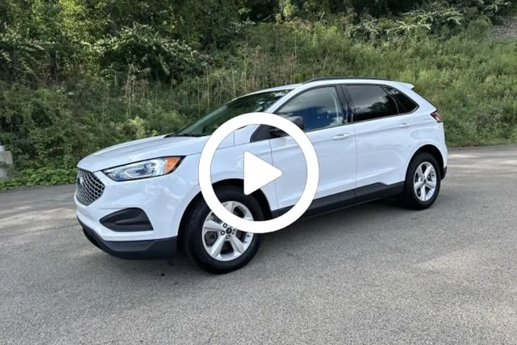 2024 Ford Edge SE photo 1