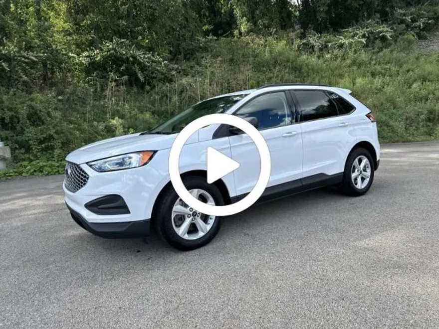 2024 Ford Edge SE photo 1