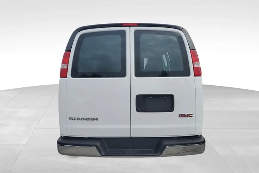 2023 Gmc Savana 2500 Cargo photo 1