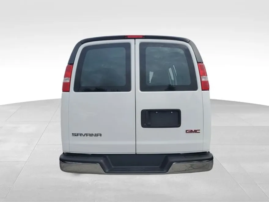 2023 Gmc Savana 2500 Cargo photo 1