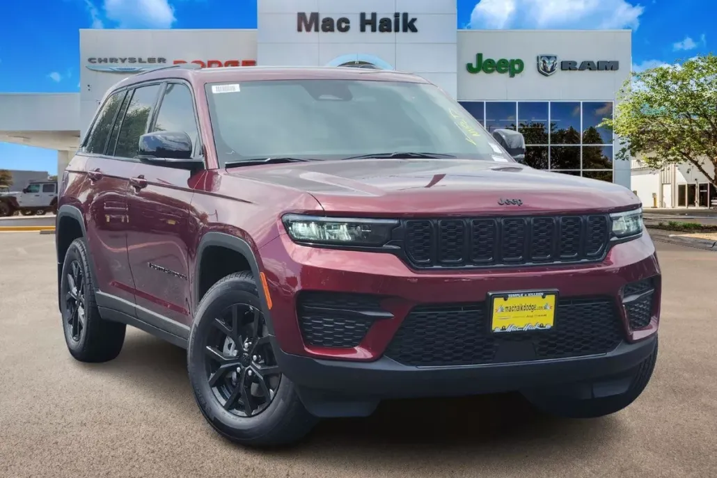 2025 Jeep Grand Cherokee Altitude photo 1