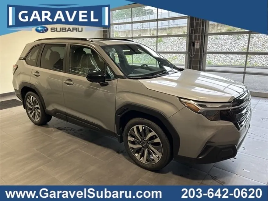 2025 Subaru Forester Touring photo 1