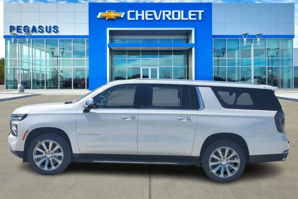 2025 Chevrolet Suburban Premier photo 1