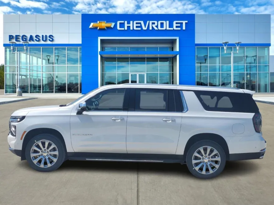 2025 Chevrolet Suburban Premier photo 1