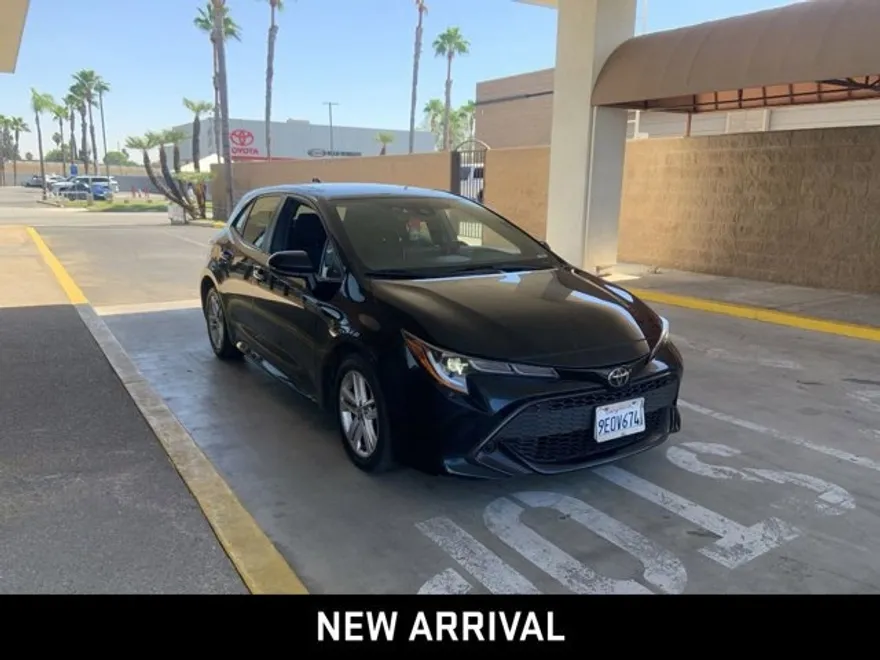2021 Toyota Corolla SE photo 1