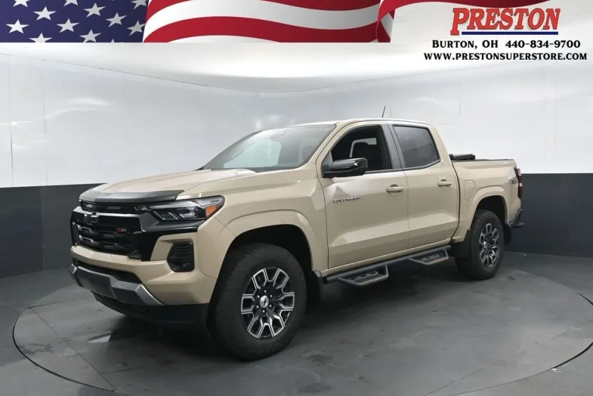 2023 Chevrolet Colorado Z71 photo 1