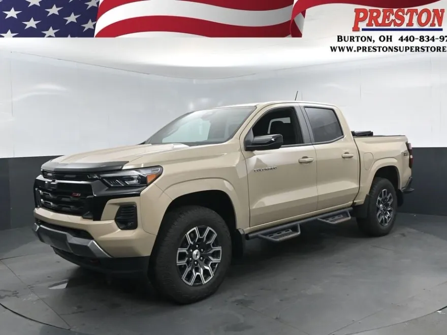 2023 Chevrolet Colorado Z71 photo 1