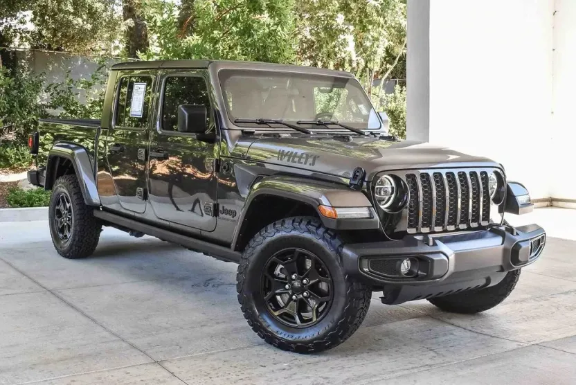 2022 Jeep Gladiator Willys photo 1