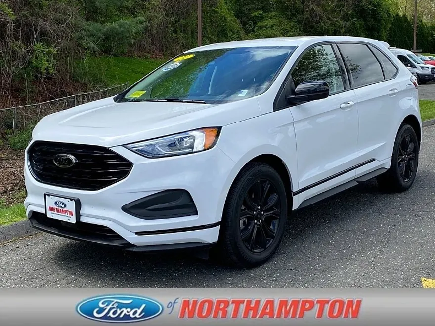 2022 Ford Edge SE photo 1
