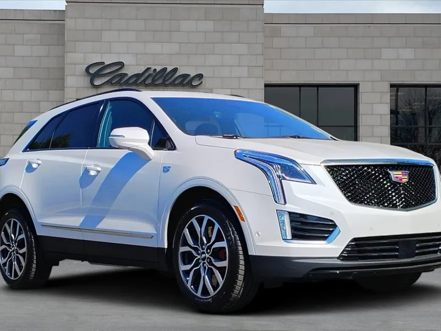2022 Cadillac XT5 Sport photo 1