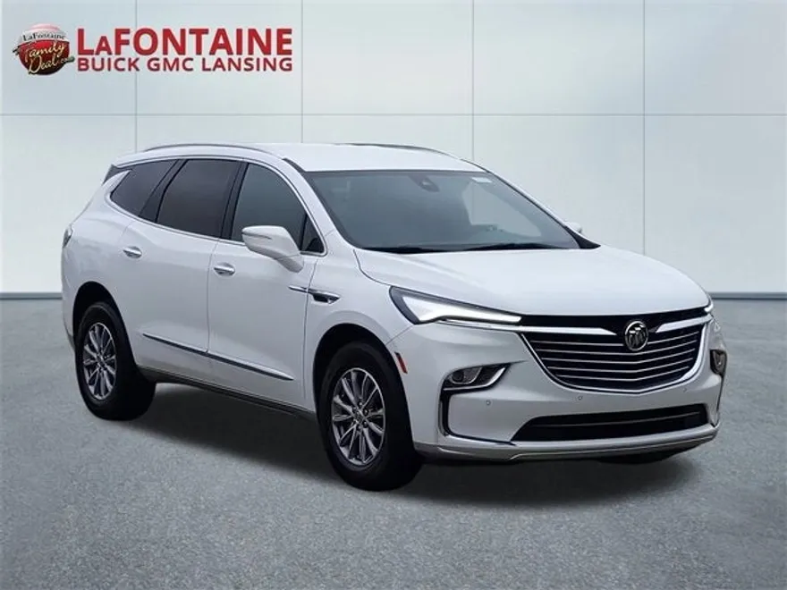 2023 Buick Enclave Essence photo 1