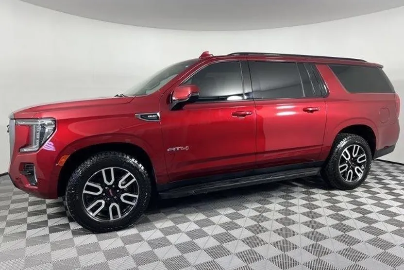 2021 Gmc Yukon XL AT4 photo 1