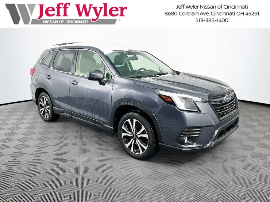 2022 Subaru Forester Limited photo 1