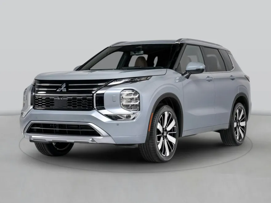 2025 Mitsubishi Outlander SE photo 1