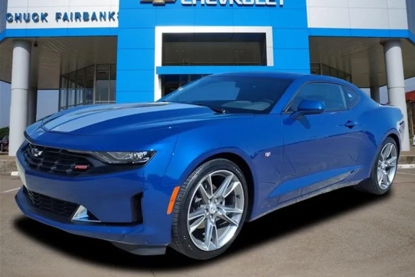 2023 Chevrolet Camaro 2LT photo 1