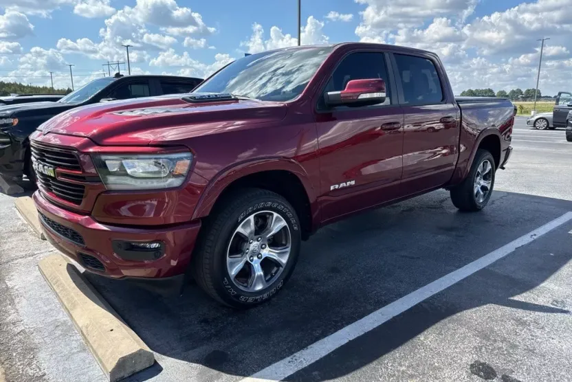 2022 Ram 1500 Laramie photo 1