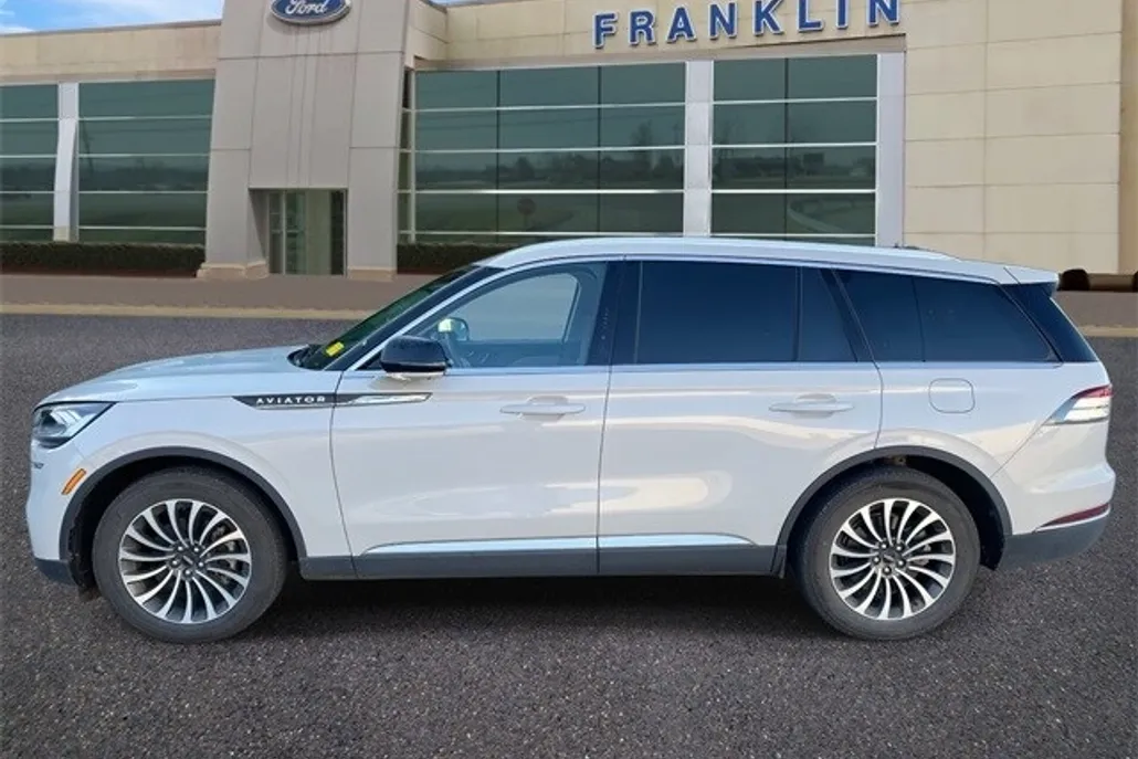 2023 Lincoln Aviator Reserve photo 1