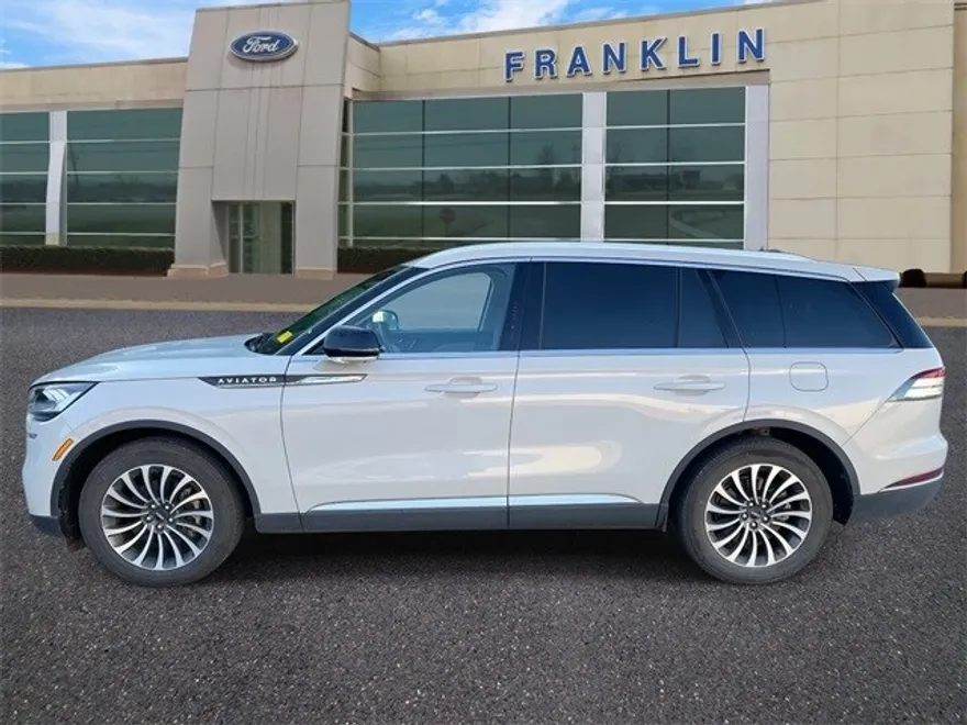 2023 Lincoln Aviator Reserve photo 1