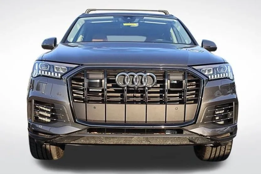 2024 Audi Q7 55 Premium Plus photo 1