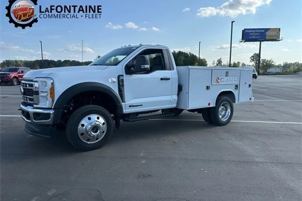 2023 Ford F-450 photo 1