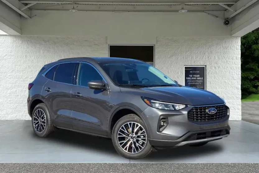 2025 Ford Escape Plug-In Hybrid photo 1