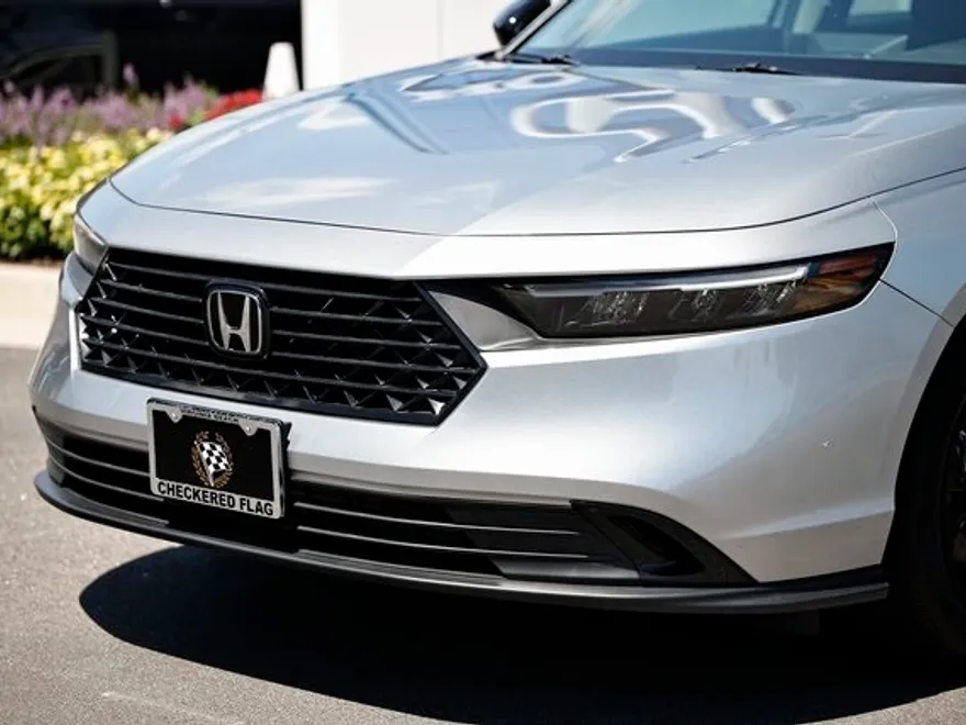 2025 Honda Accord 1.5T SE photo 1