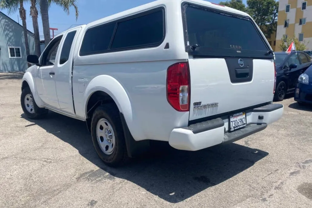 2018 Nissan Frontier SV photo 1