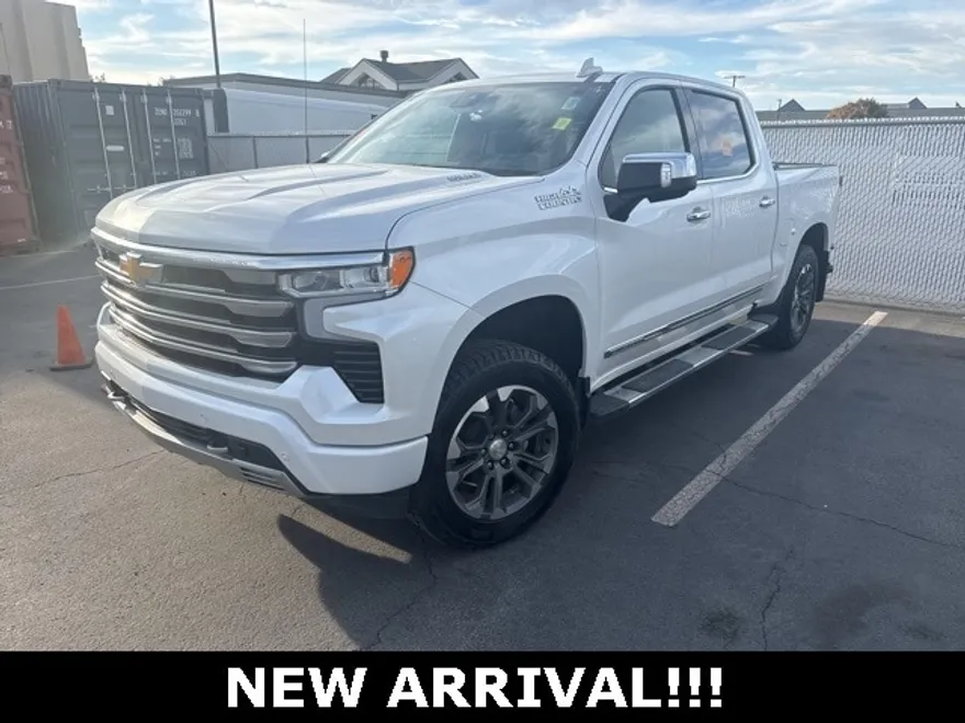 2023 Chevrolet Silverado 1500 High Country photo 1