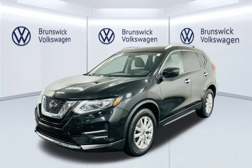 2018 Nissan Rogue SV photo 1