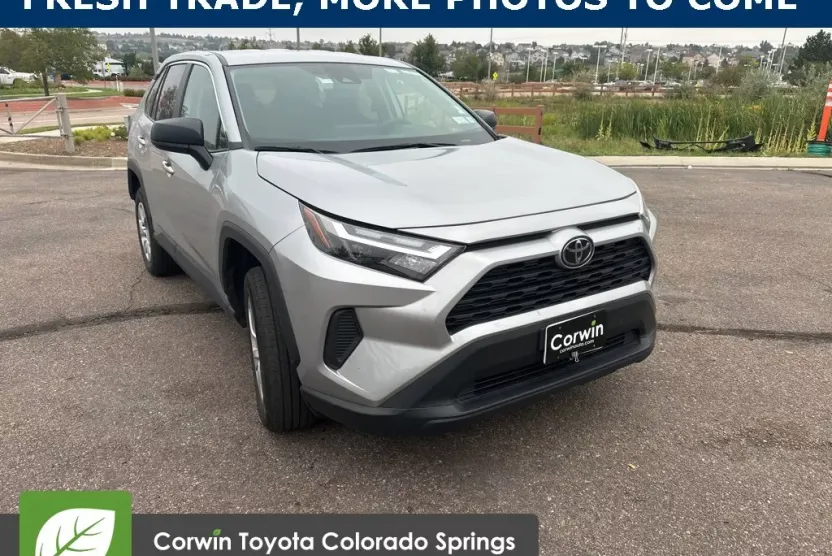 2024 Toyota RAV4 LE photo 1