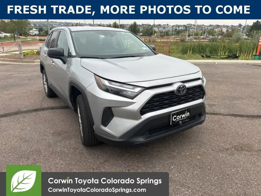 2024 Toyota RAV4 LE photo 1