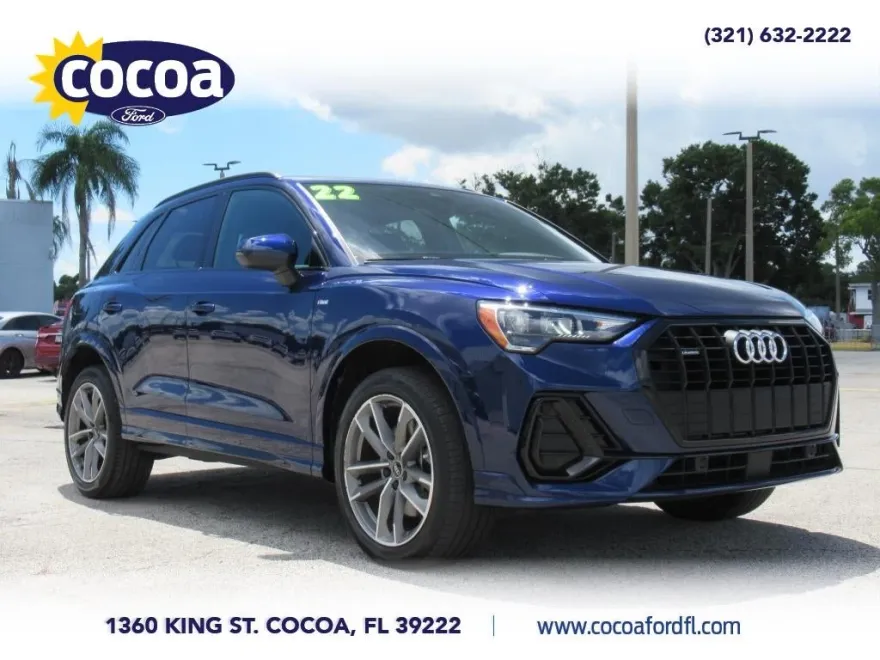 2022 Audi Q3 S line Premium 45 TFSI photo 1