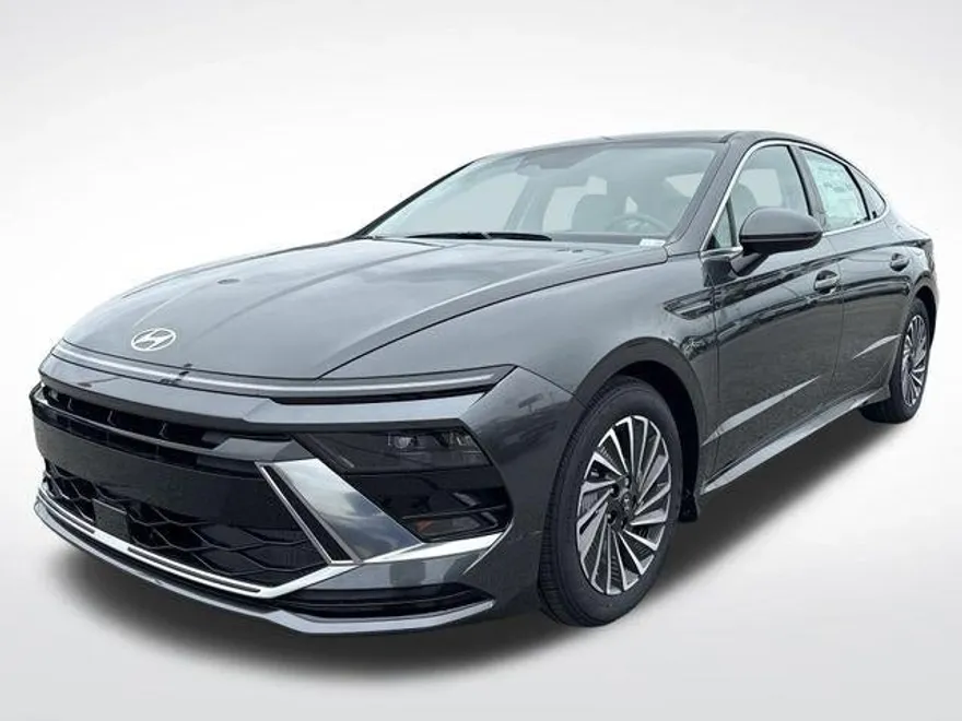 2025 Hyundai Sonata Hybrid SEL photo 1