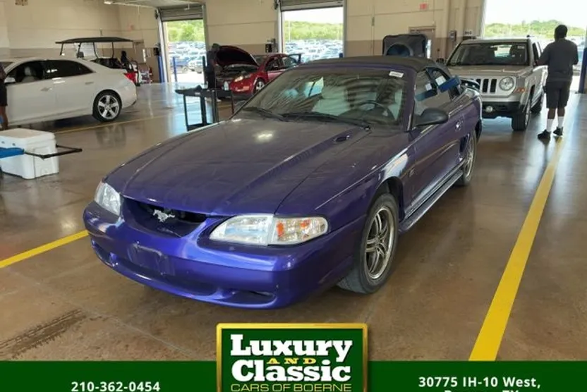 1995 Ford Mustang GT photo 1