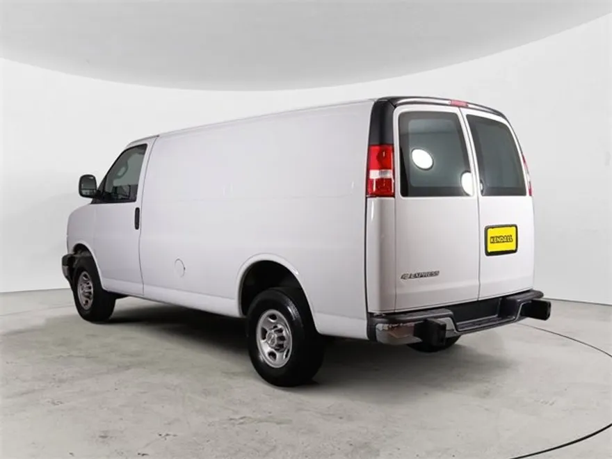 2023 Chevrolet Express 2500 Cargo photo 1