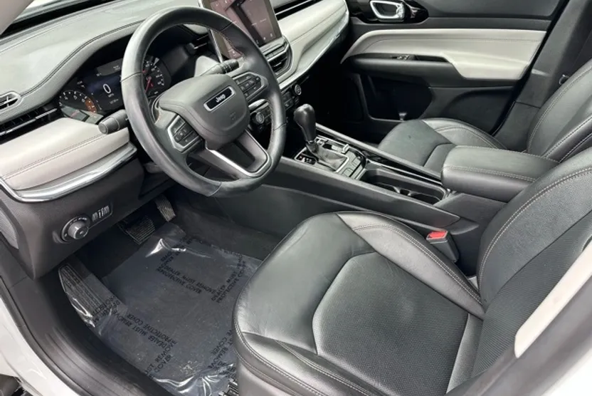 2024 Jeep Compass Limited photo 1