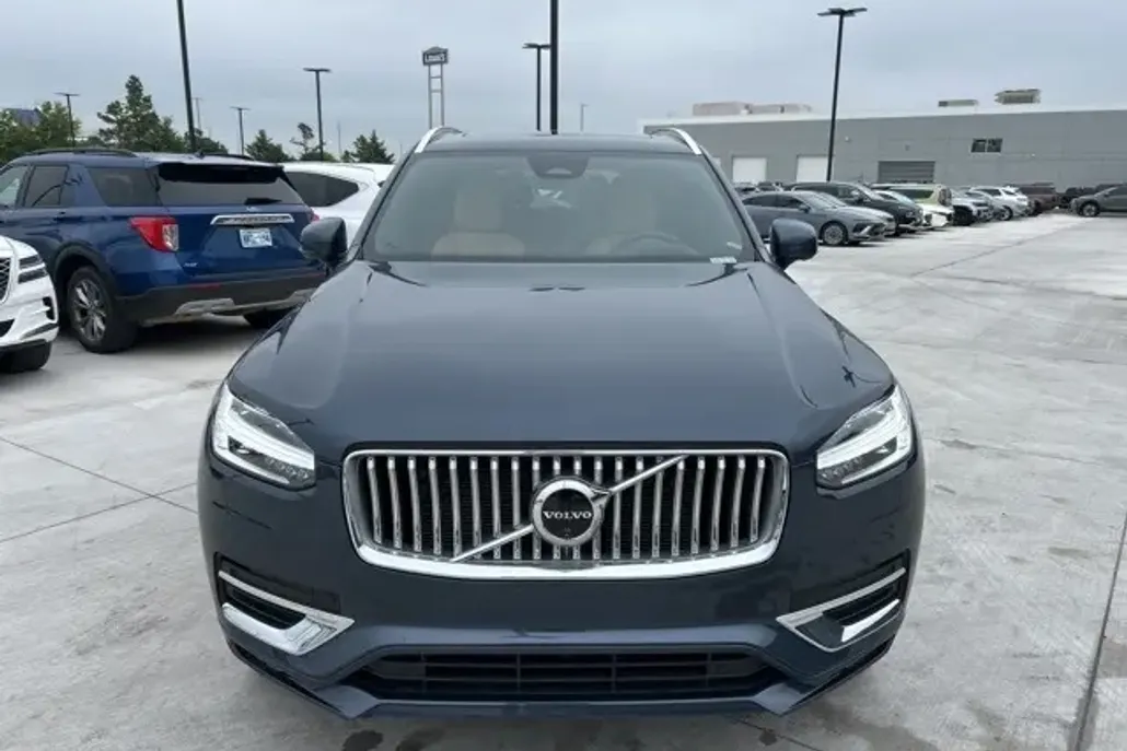 2024 Volvo XC90 Ultimate photo 1
