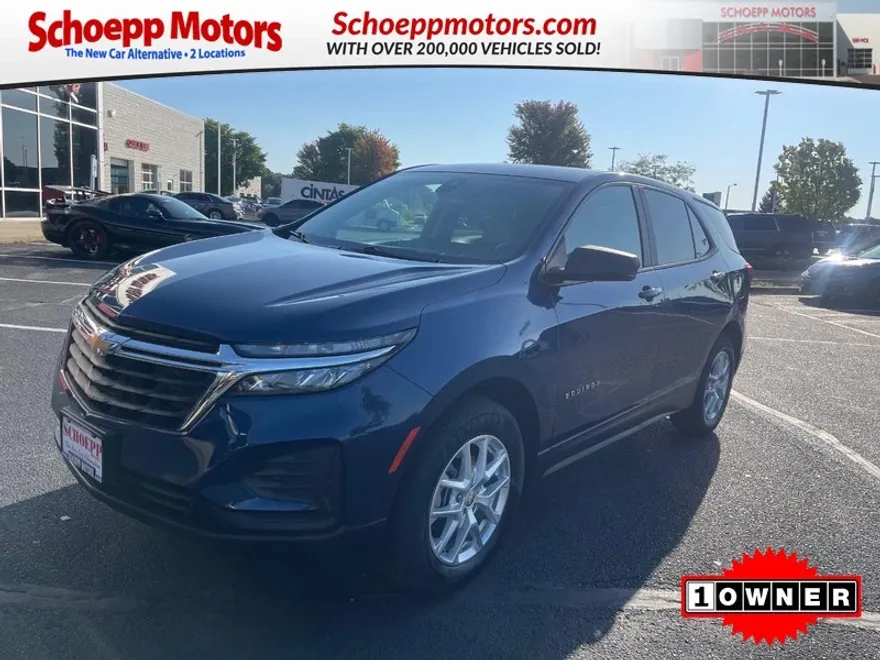 2022 Chevrolet Equinox LS photo 1