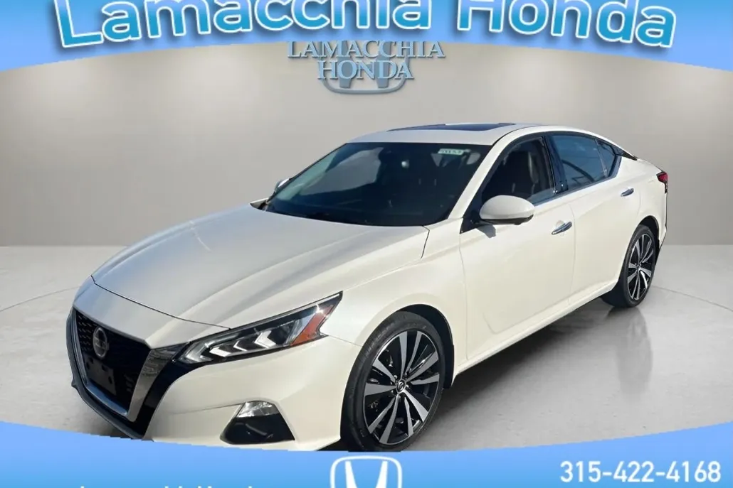 2021 Nissan Altima 2.5 Platinum photo 1