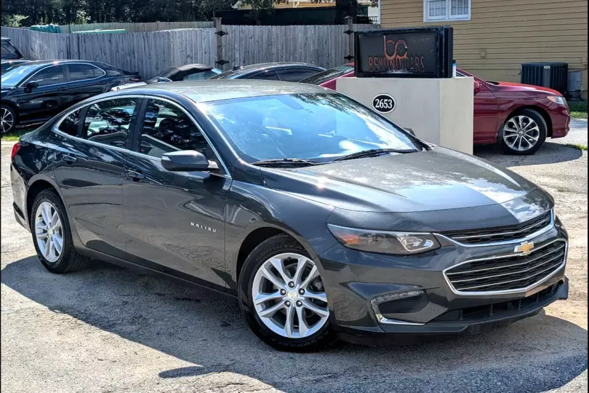 2016 Chevrolet Malibu 1LT photo 1
