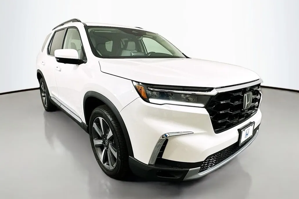 2025 Honda Pilot Elite photo 1