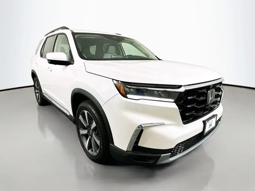 2025 Honda Pilot Elite photo 1