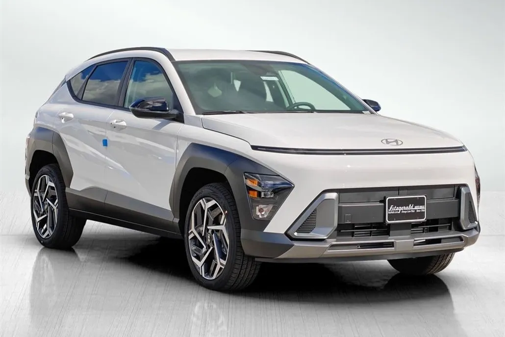 2026 Hyundai Kona SEL photo 1